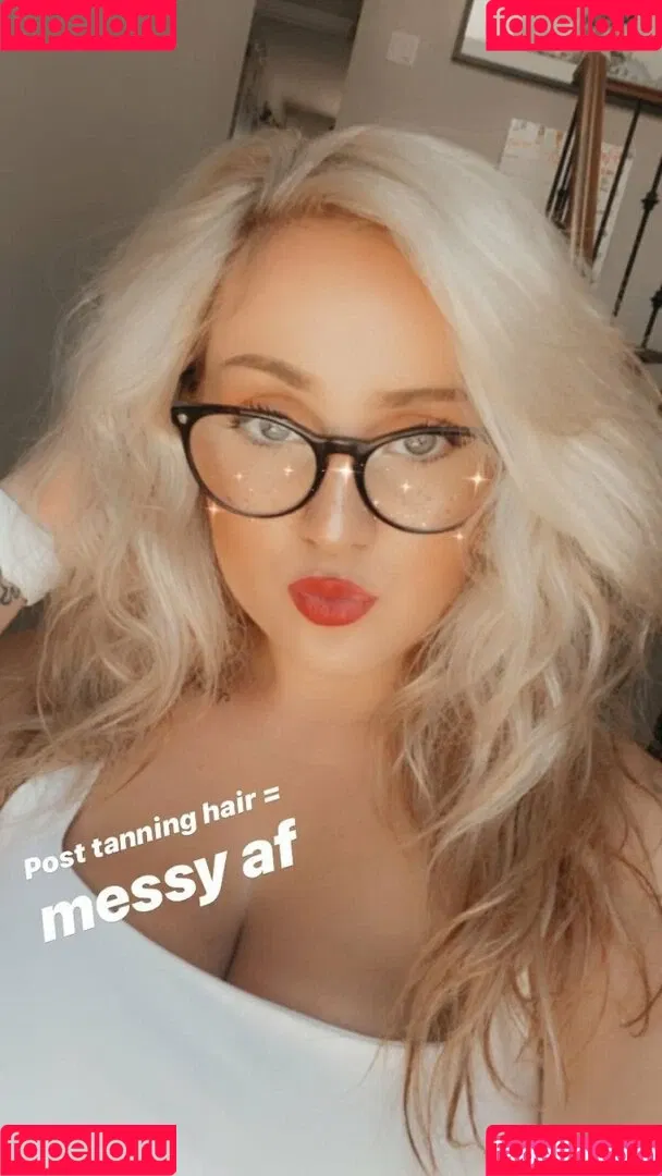 Lilly Alcorn Onlyfans Photo Gallery 
