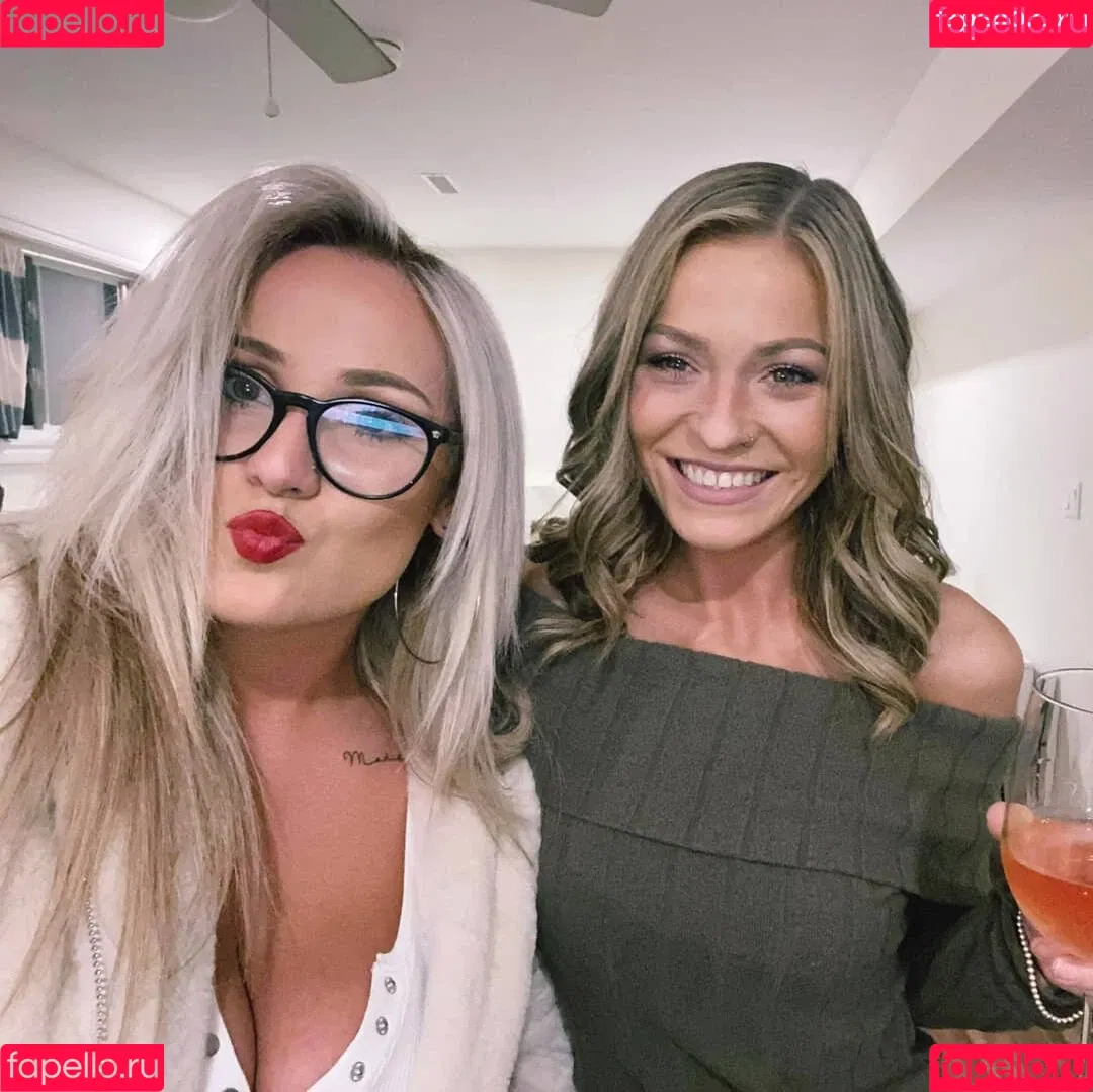 Lilly Alcorn Onlyfans Photo Gallery 