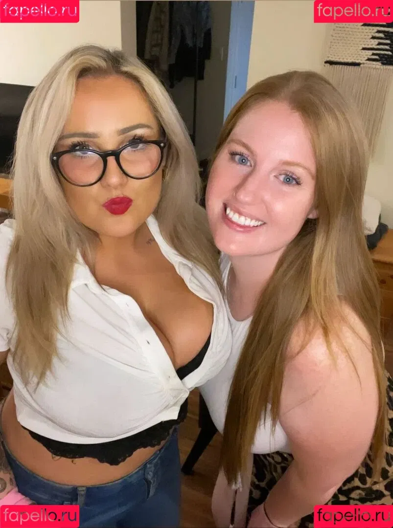 Lilly Alcorn Onlyfans Photo Gallery 