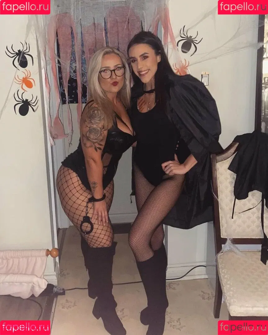 Lilly Alcorn Onlyfans Photo Gallery 