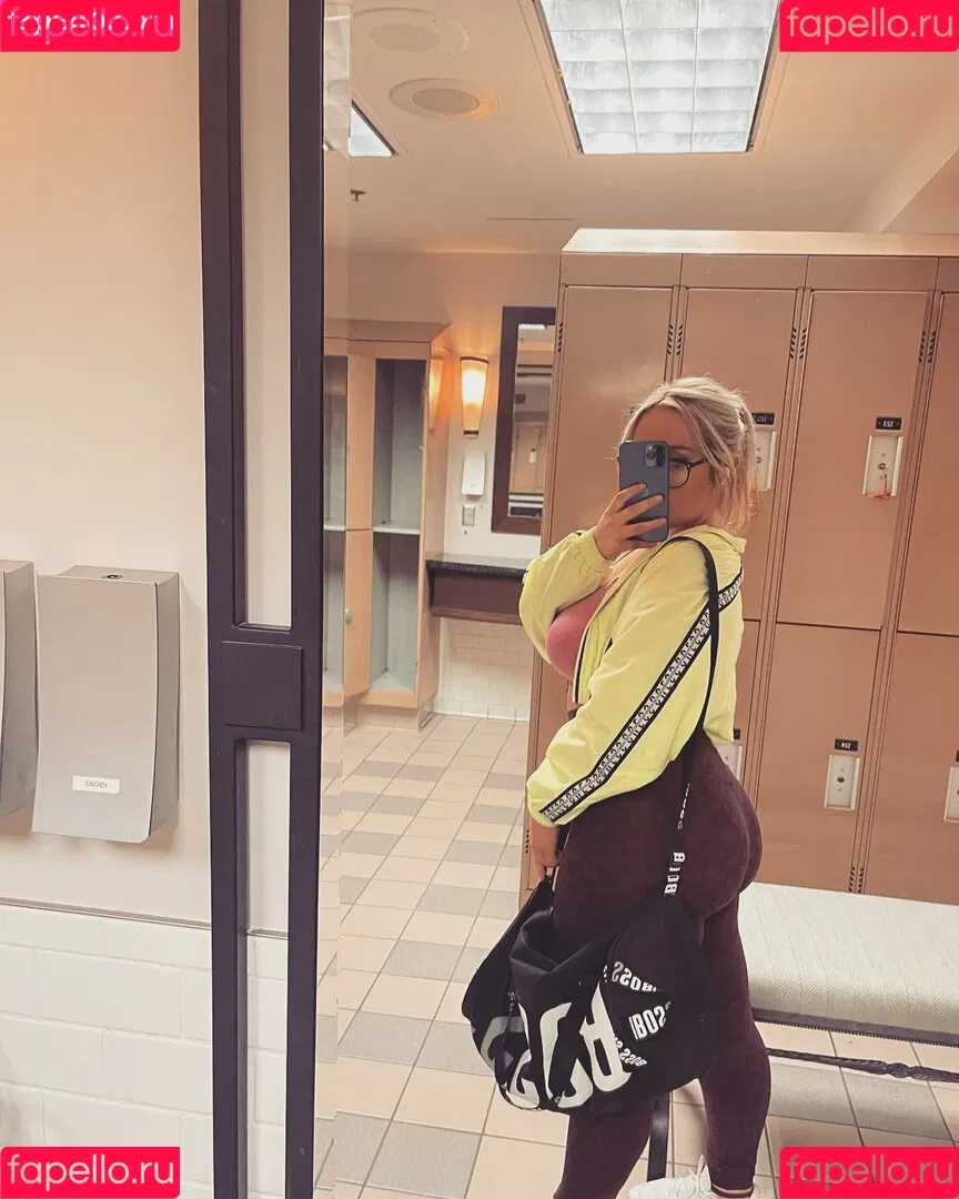 Lilly Alcorn Onlyfans Photo Gallery 