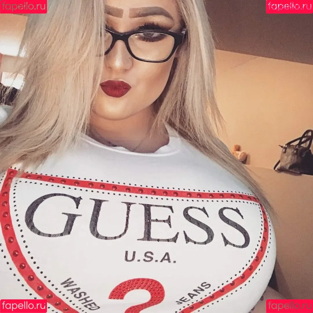 Lilly Alcorn Onlyfans Photo Gallery 