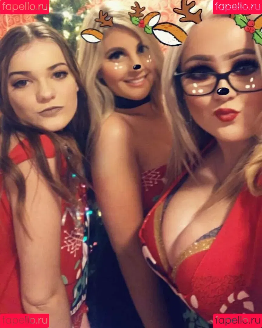 Lilly Alcorn Onlyfans Photo Gallery 
