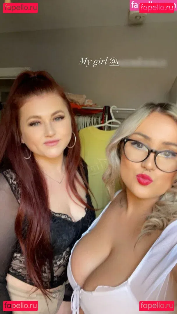 Lilly Alcorn Onlyfans Photo Gallery 