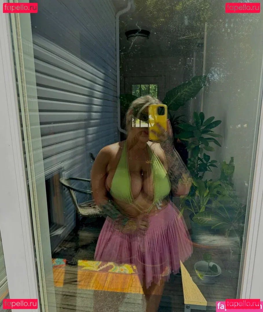 Lilly Alcorn Onlyfans Photo Gallery 