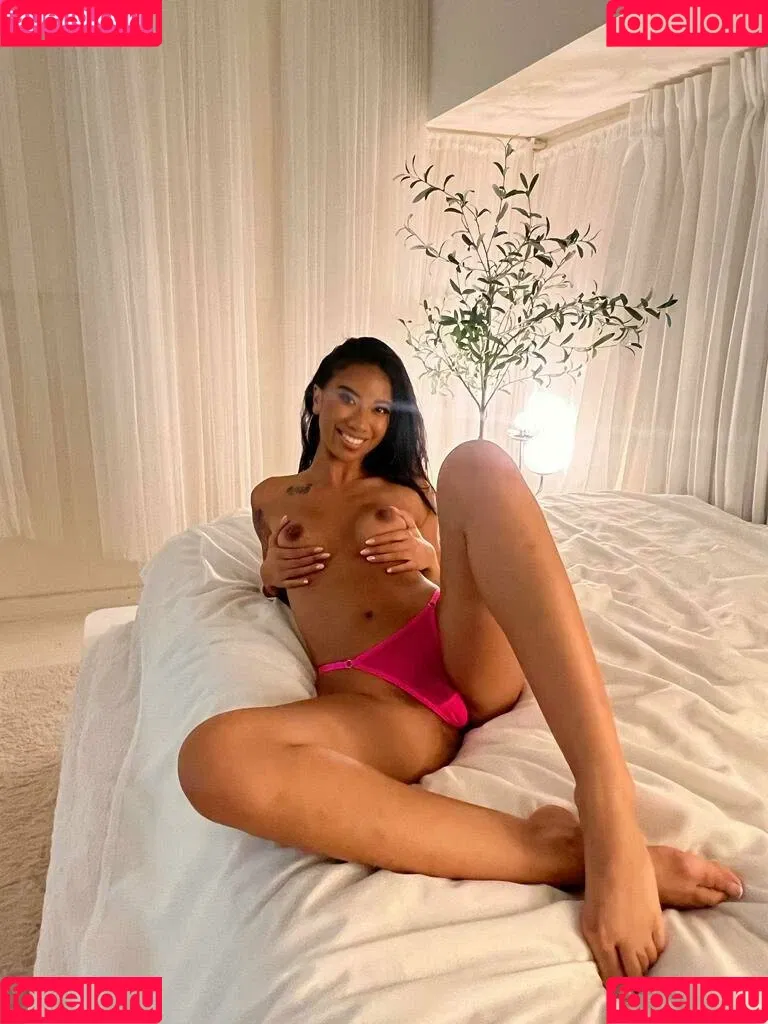 ameenagreen Onlyfans Photo Gallery 