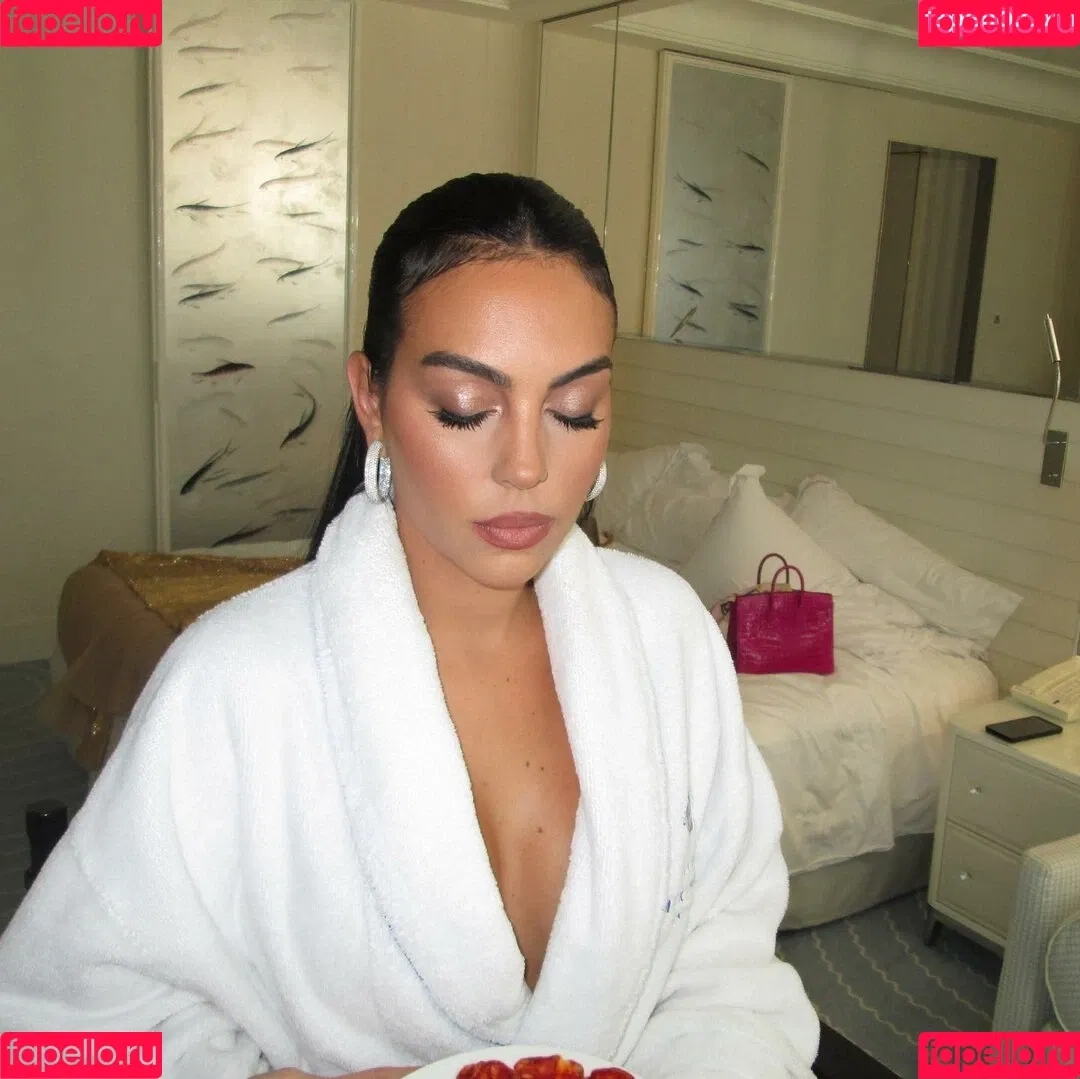 Georgina Rodriguez Onlyfans Photo Gallery 