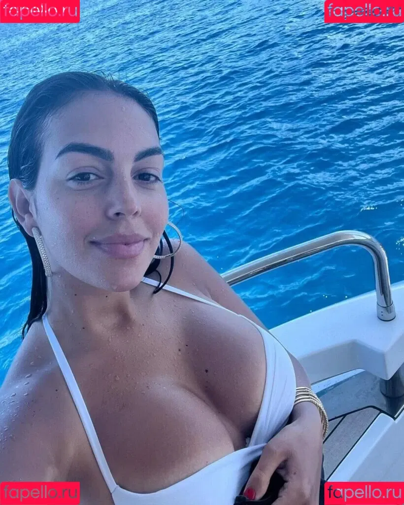 Georgina Rodriguez Onlyfans Photo Gallery 