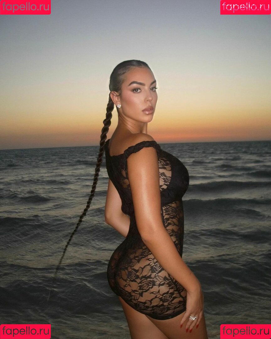 Georgina Rodriguez Onlyfans Photo Gallery 