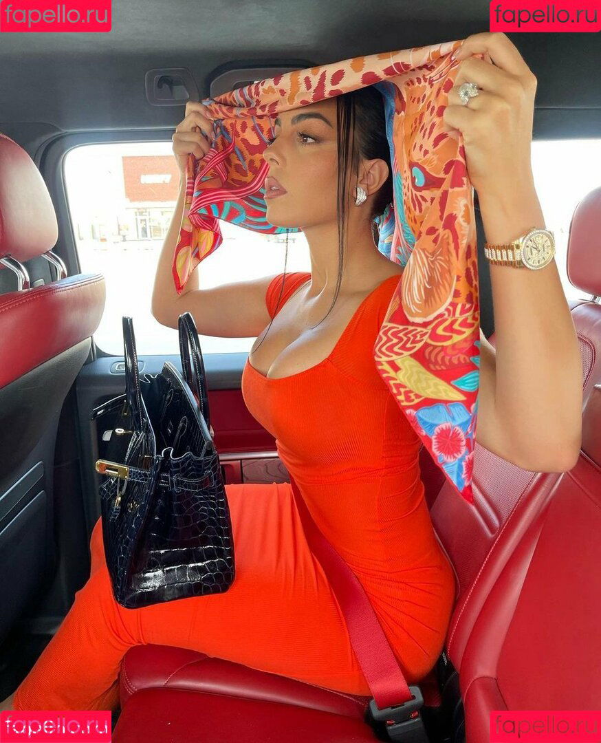 Georgina Rodriguez Onlyfans Photo Gallery 