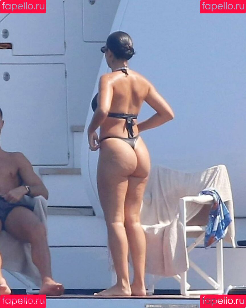 Georgina Rodriguez Onlyfans Photo Gallery 