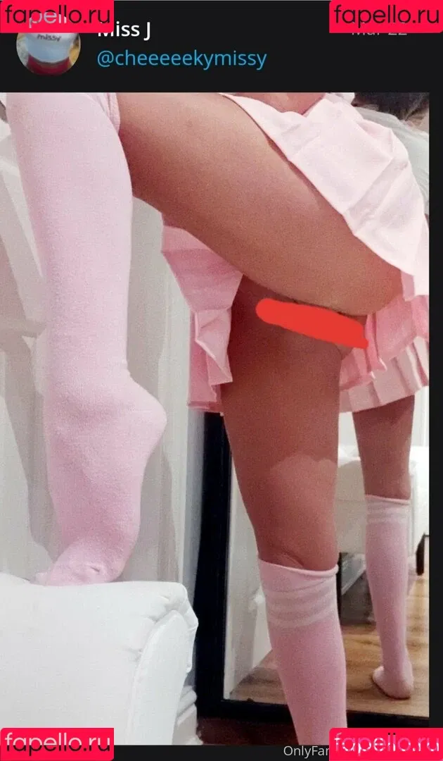littlemisslouj Onlyfans Photo Gallery 