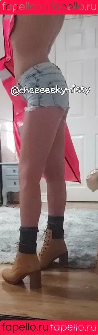 littlemisslouj Onlyfans Photo Gallery 