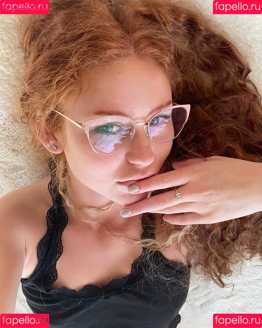 Nika Parker Onlyfans Photo Gallery 