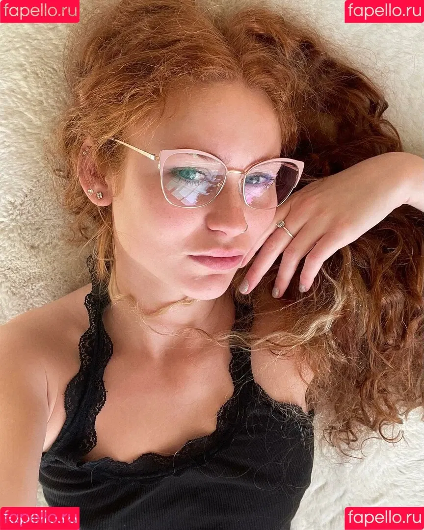 Nika Parker Onlyfans Photo Gallery 
