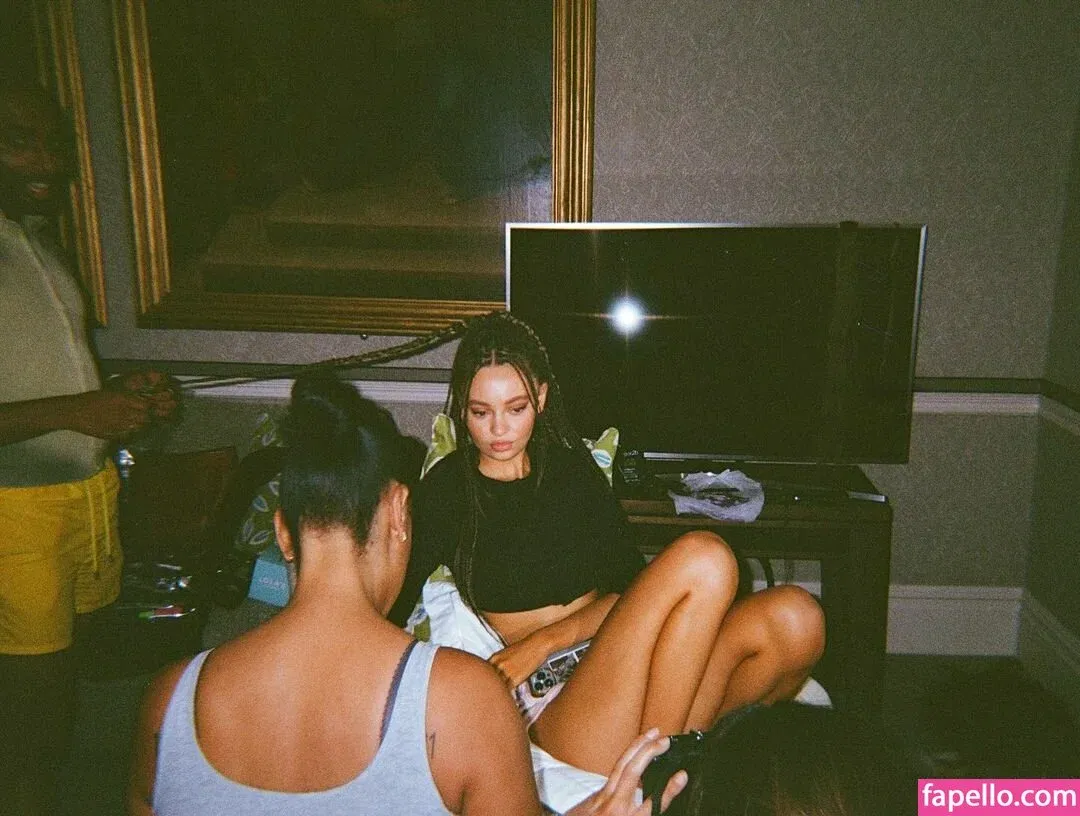 Nika Parker Onlyfans Photo Gallery 