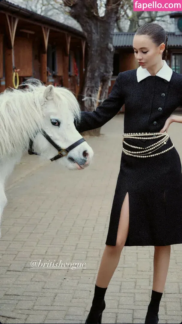 Nika Parker Onlyfans Photo Gallery 