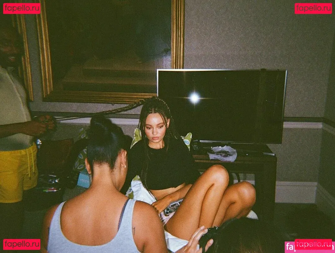 Nika Parker Onlyfans Photo Gallery 