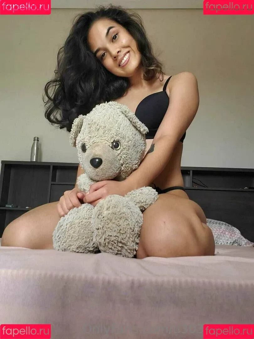 littlemisskimmy Onlyfans Photo Gallery 