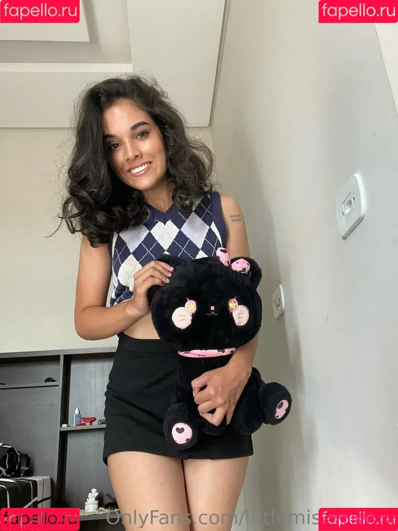 littlemisskimmy Onlyfans Photo Gallery 