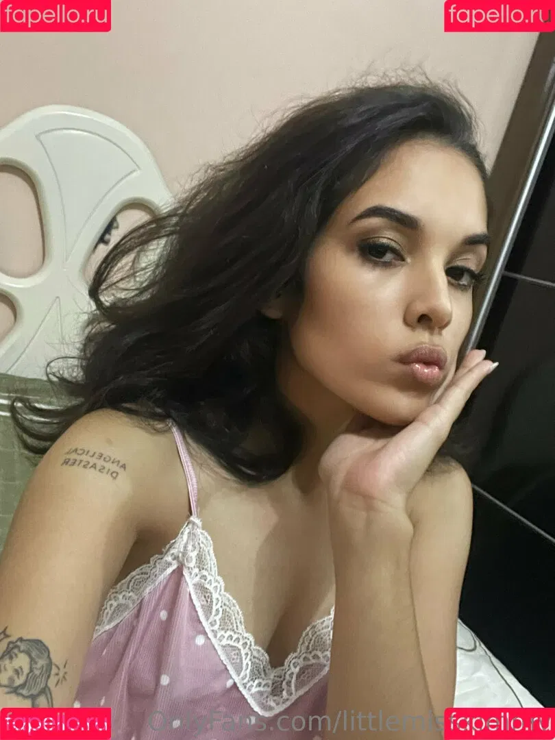 littlemisskimmy Onlyfans Photo Gallery 