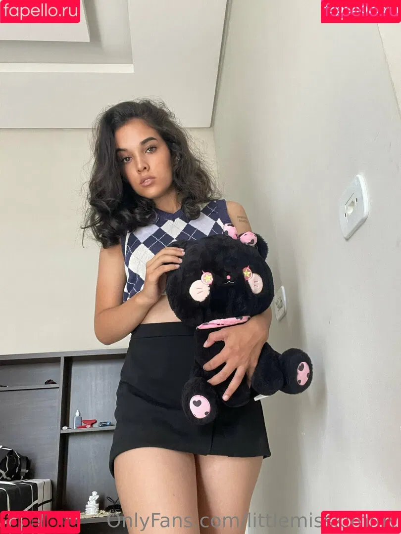 littlemisskimmy Onlyfans Photo Gallery 