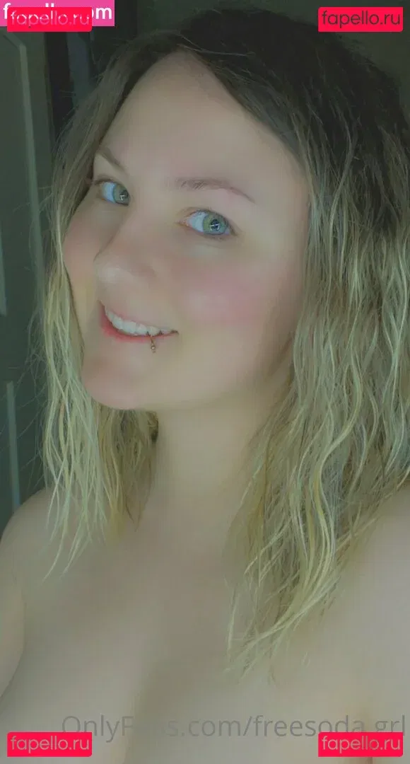 freesoda.grl Onlyfans Photo Gallery 