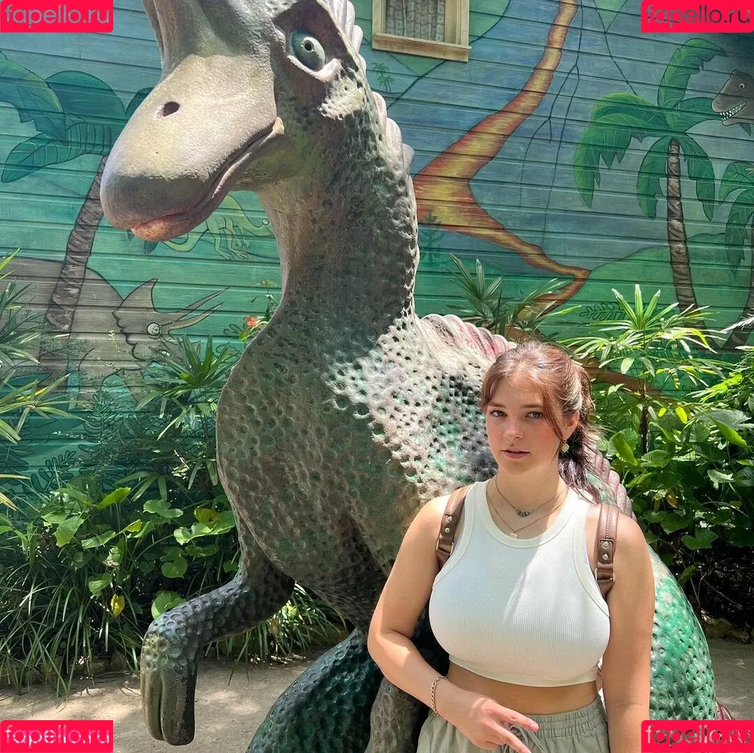 Sarah Lynne Marie Onlyfans Photo Gallery 