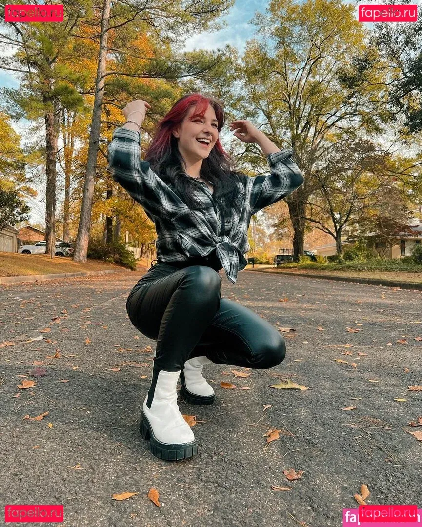 Sarah Lynne Marie Onlyfans Photo Gallery 