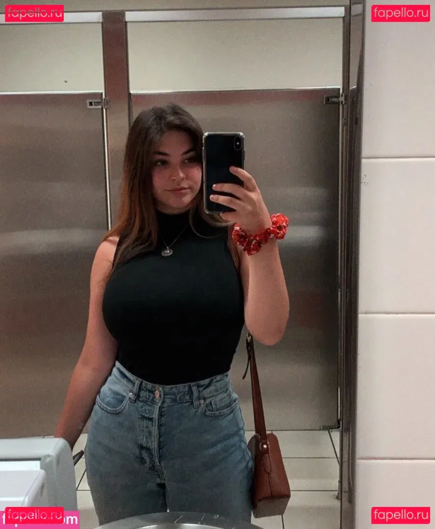 Sarah Lynne Marie Onlyfans Photo Gallery 