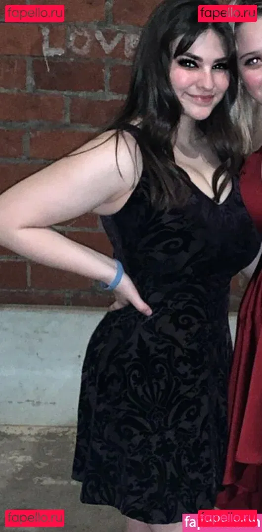 Sarah Lynne Marie Onlyfans Photo Gallery 