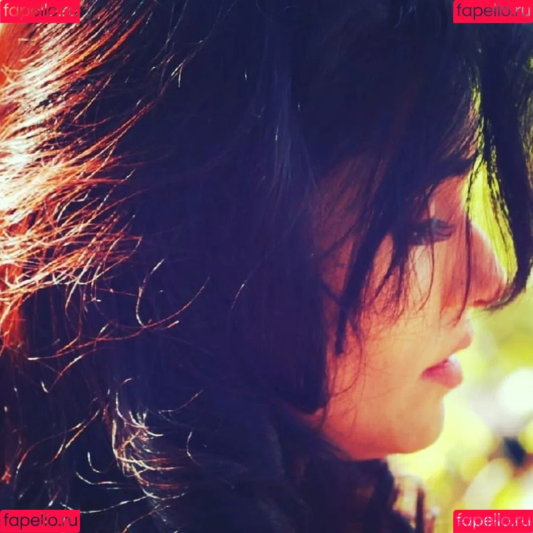 Zoya Rathore Onlyfans Photo Gallery 