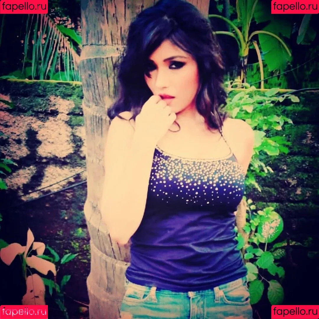 Zoya Rathore Onlyfans Photo Gallery 