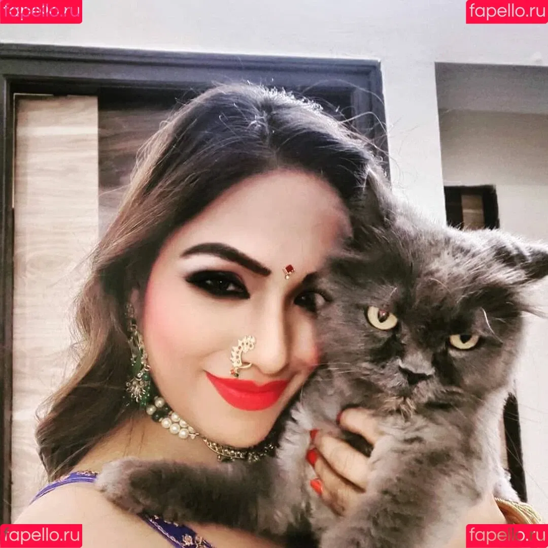 Zoya Rathore Onlyfans Photo Gallery 