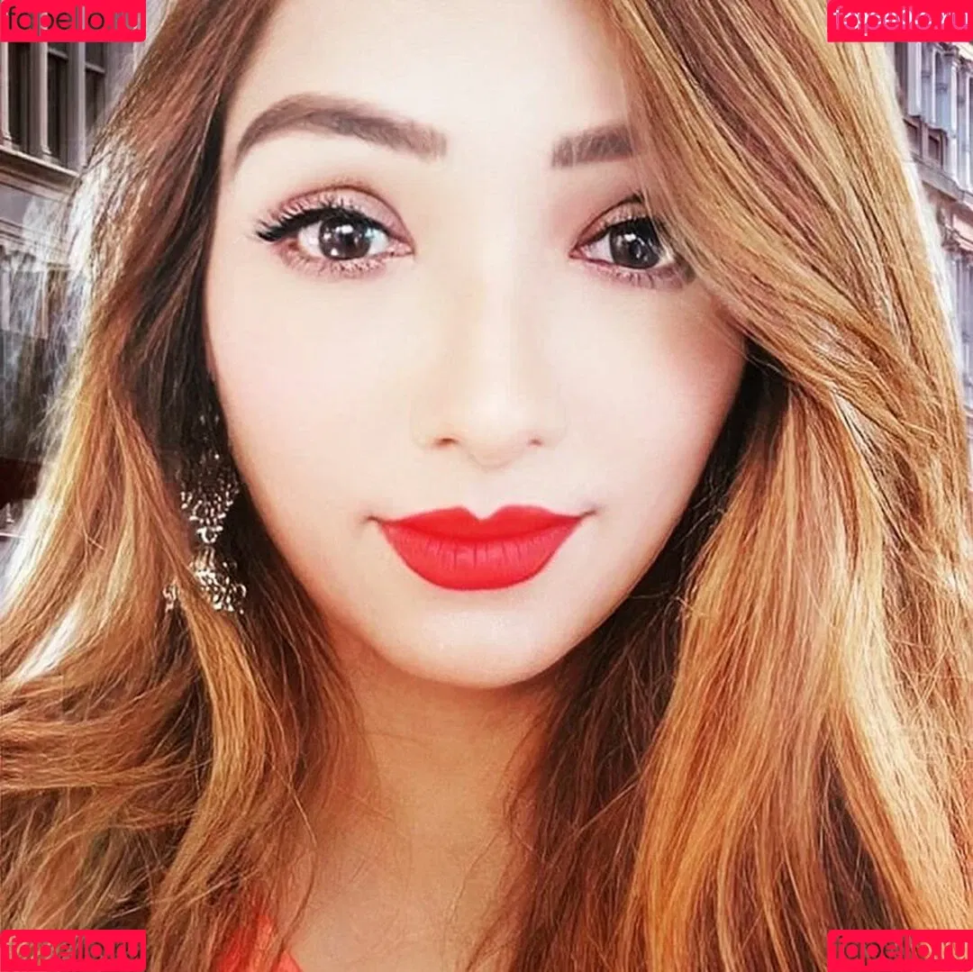 Zoya Rathore Onlyfans Photo Gallery 