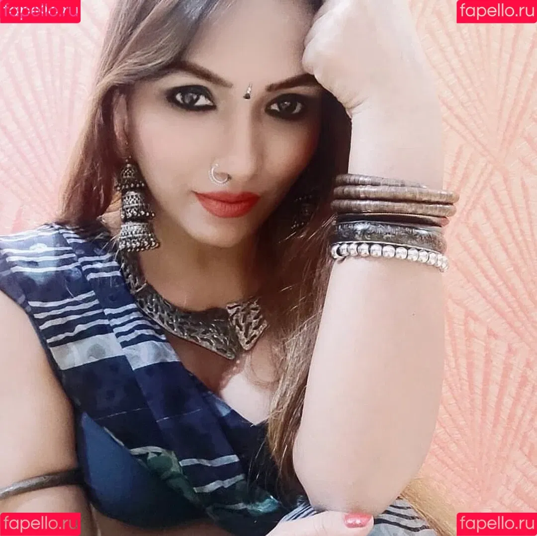 Zoya Rathore Onlyfans Photo Gallery 
