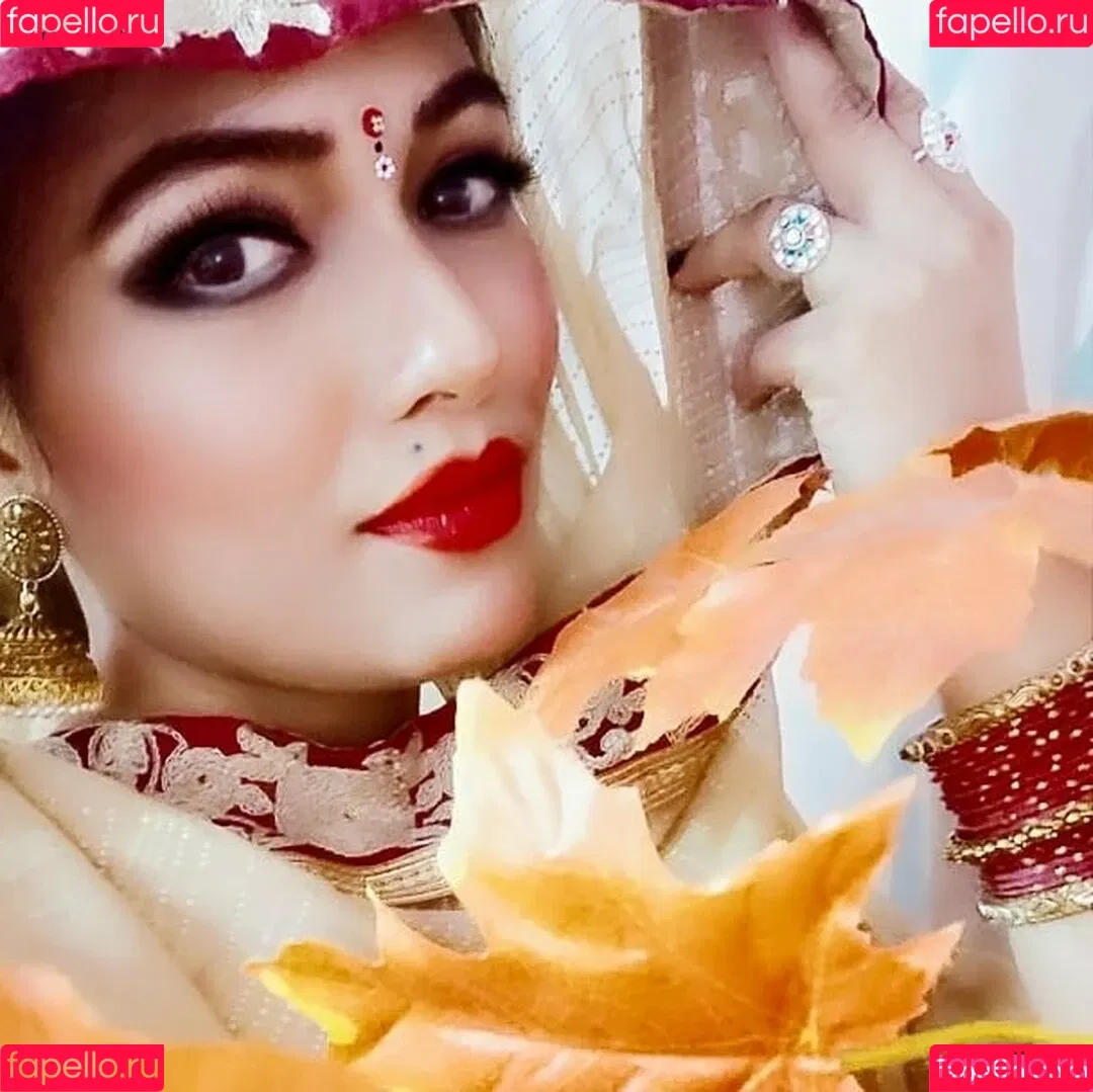 Zoya Rathore Onlyfans Photo Gallery 