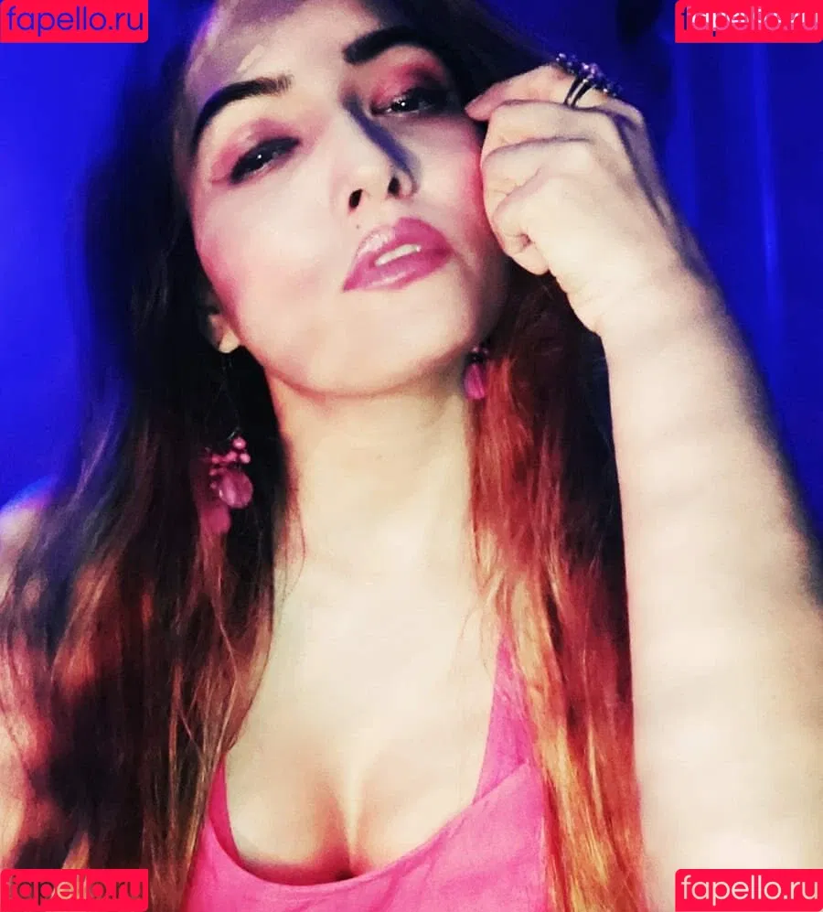 Zoya Rathore Onlyfans Photo Gallery 