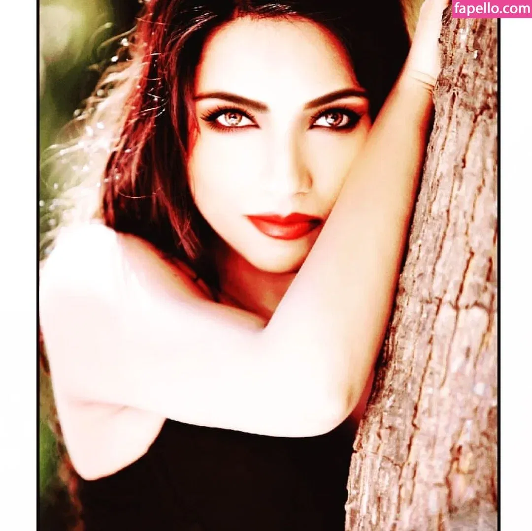 Zoya Rathore Onlyfans Photo Gallery 