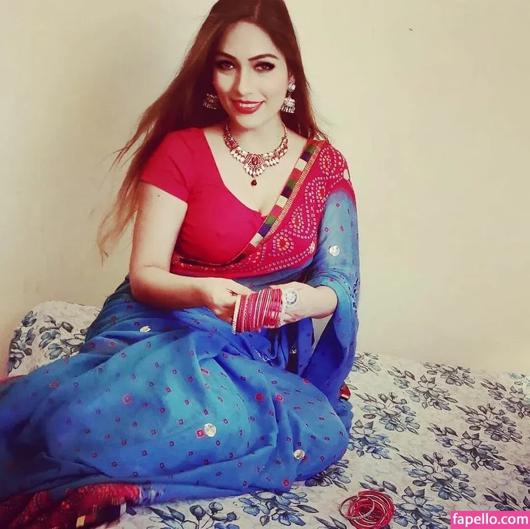 Zoya Rathore Onlyfans Photo Gallery 