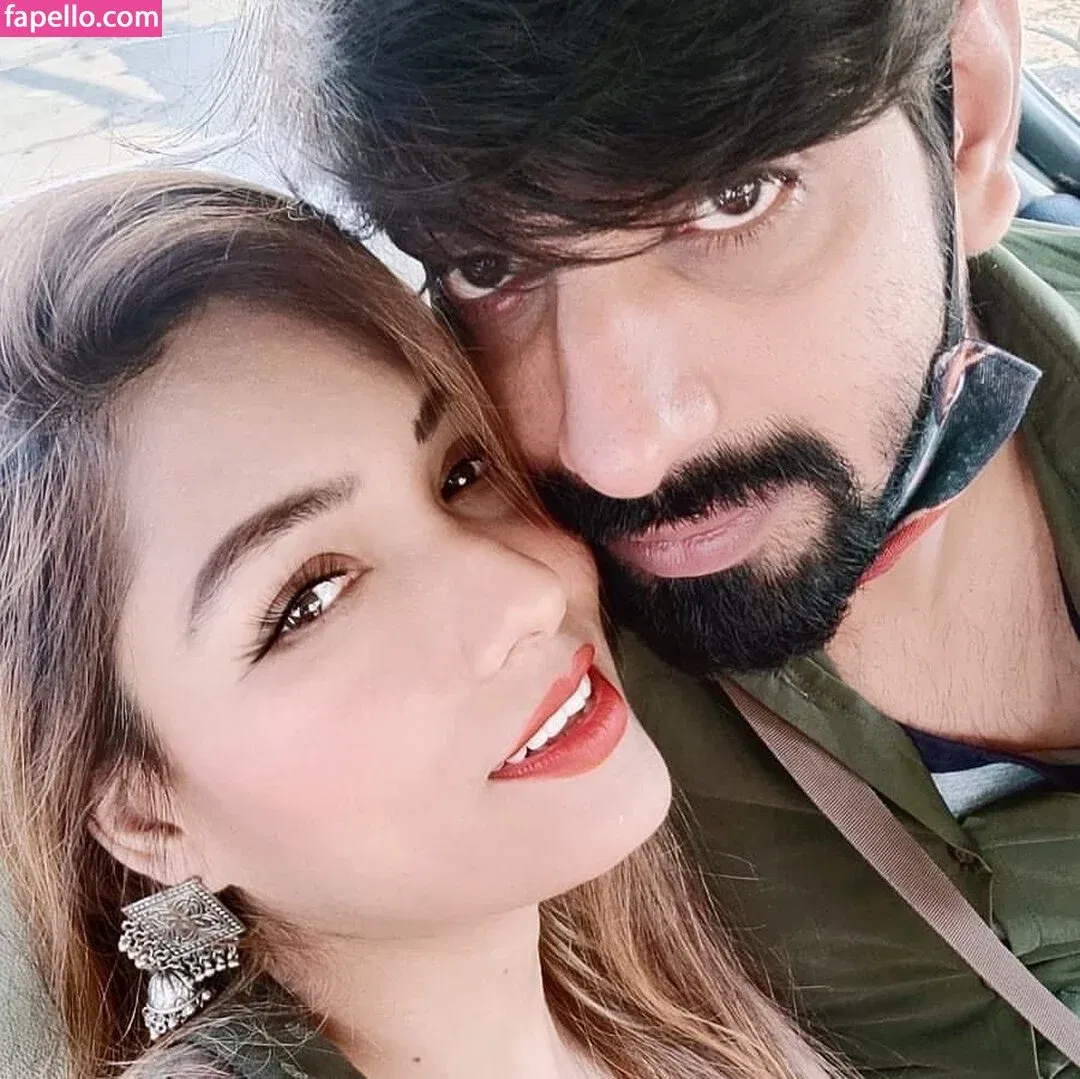 Zoya Rathore Onlyfans Photo Gallery 