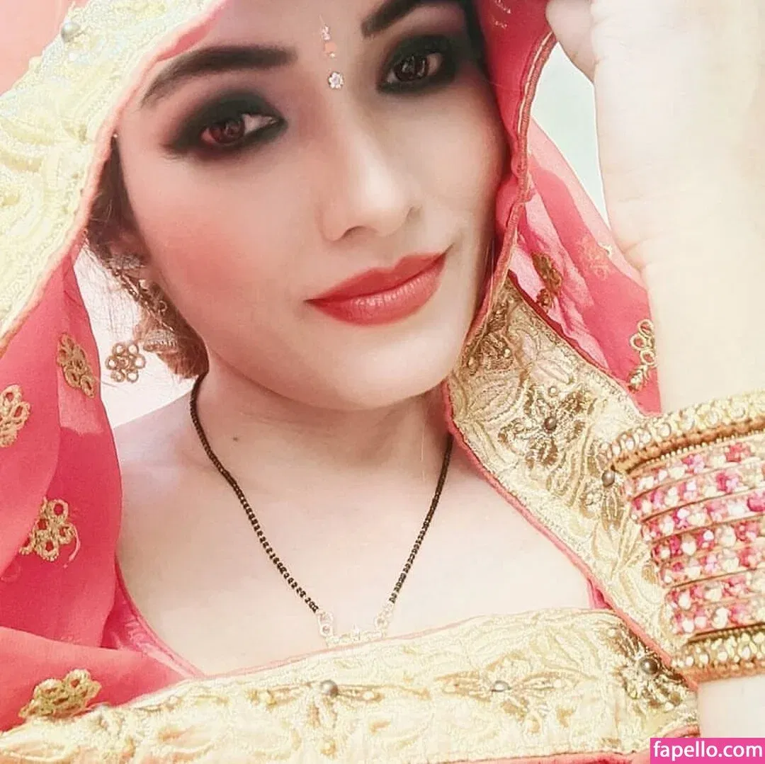 Zoya Rathore Onlyfans Photo Gallery 