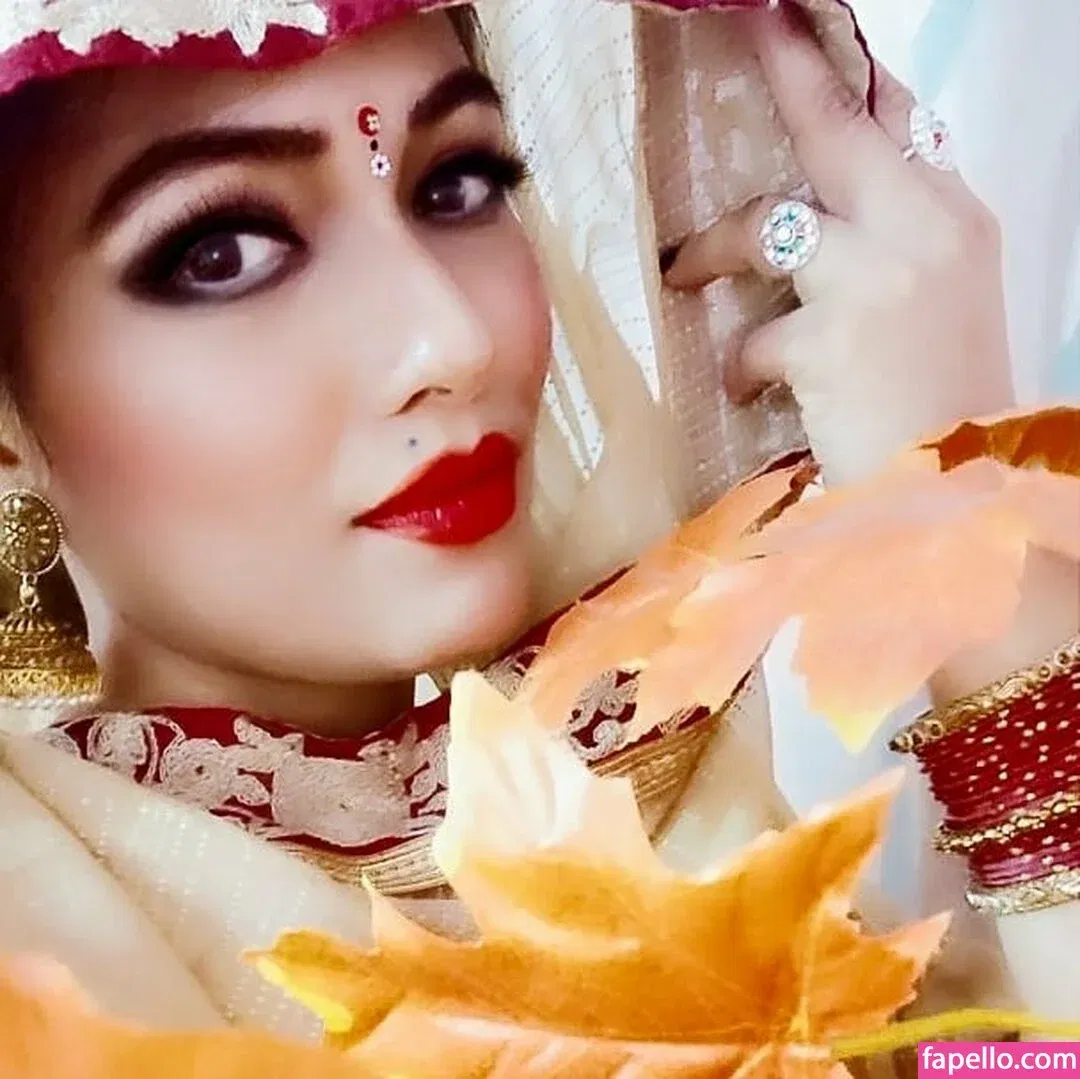 Zoya Rathore Onlyfans Photo Gallery 