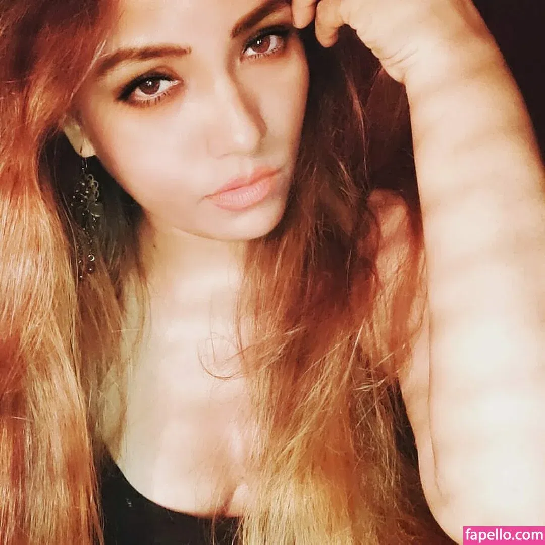 Zoya Rathore Onlyfans Photo Gallery 