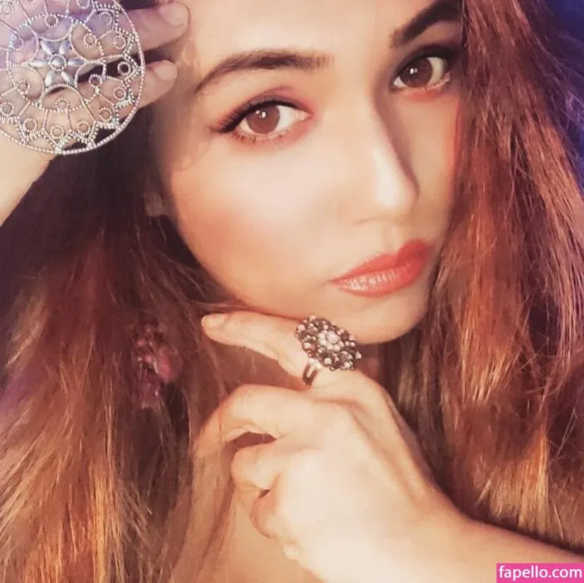 Zoya Rathore Onlyfans Photo Gallery 