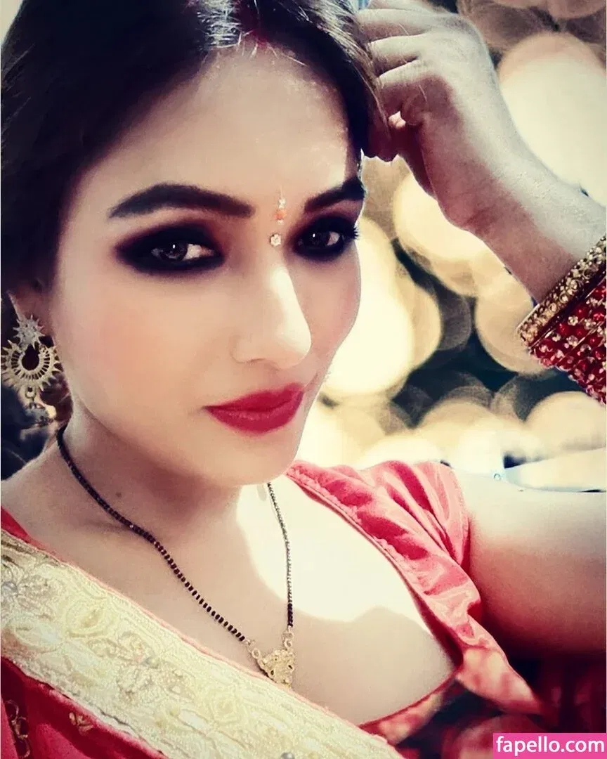 Zoya Rathore Onlyfans Photo Gallery 