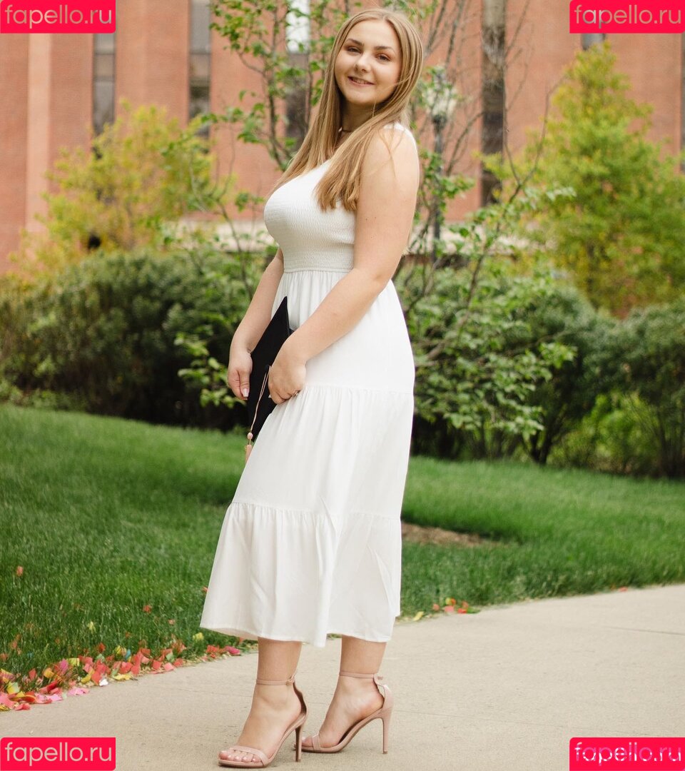 Marina Brooks Onlyfans Photo Gallery 