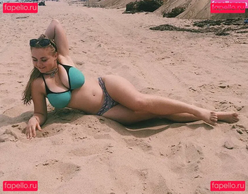 Marina Brooks Onlyfans Photo Gallery 