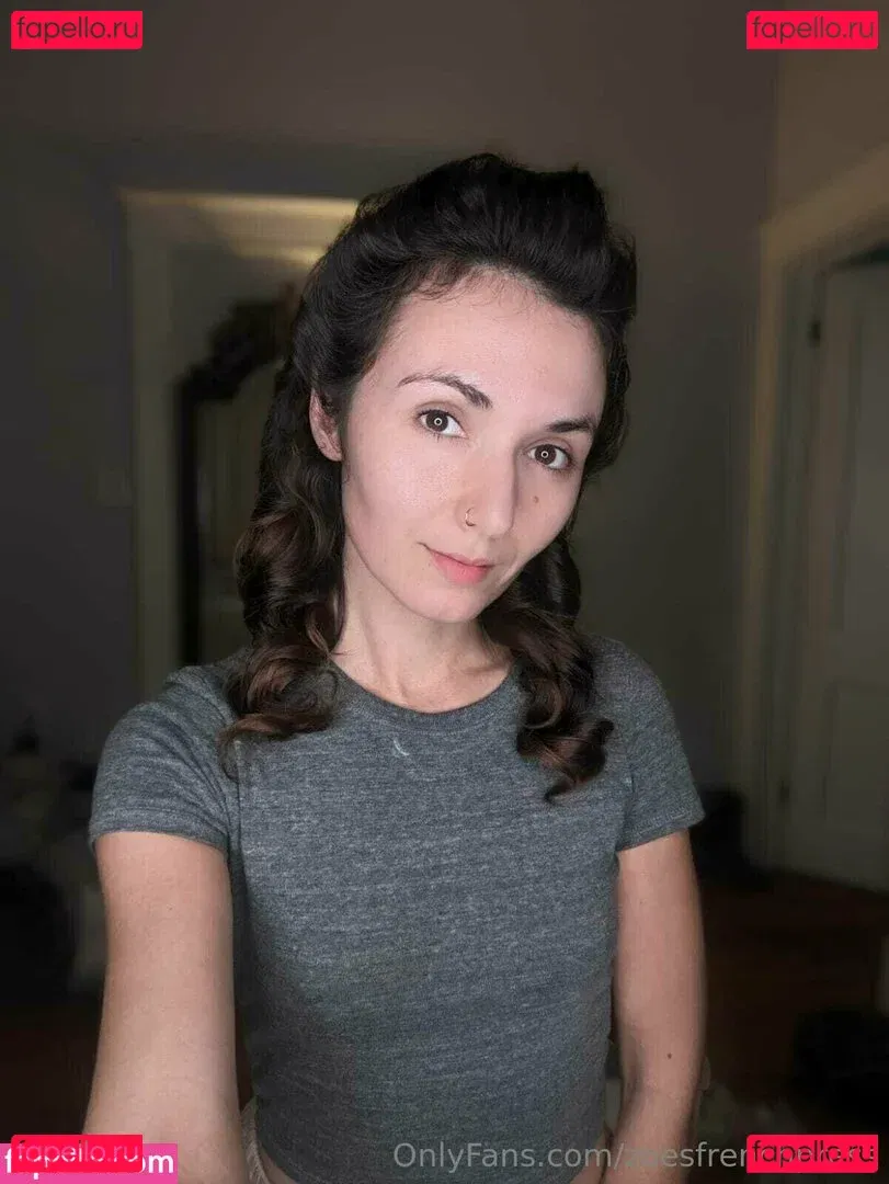 zoesfrenchpress Onlyfans Photo Gallery 