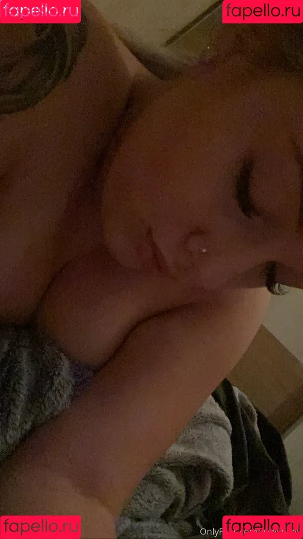 eveliinngy Onlyfans Photo Gallery 